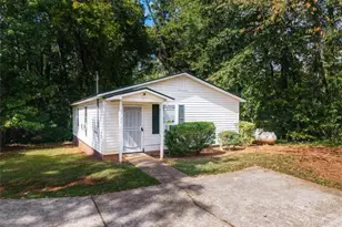 1129 Ext W College St, Griffin, GA 30224 - Photo 1