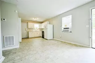 1129 Ext W College St, Griffin, GA 30224 - Photo 5