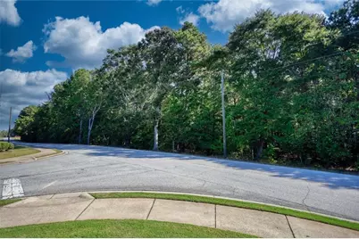 291 Hinton Circle, Covington, GA 30016 - Photo 13