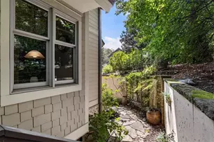 105 Weatherford Pl, Roswell, GA 30075 - Photo 33