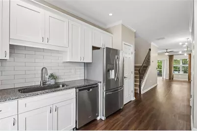 1209 Liberty Parkway NW, Atlanta, GA 30318 - Photo 7