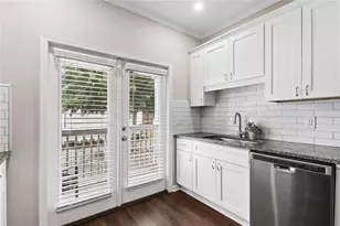 1209 Liberty Pkwy NW, Atlanta, GA 30318 - Photo 9