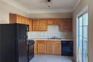 606 Market Pl Ln, Woodstock, GA 30188 - Photo 7