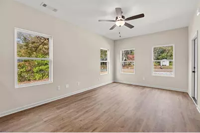 654 King Street, Carrollton, GA 30117 - Photo 7