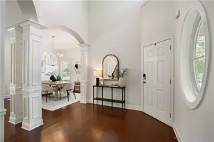 11001 Estates Cir, Alpharetta, GA 30022 - Photo 5