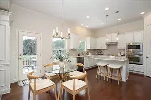 11001 Estates Cir, Alpharetta, GA 30022 - Photo 15