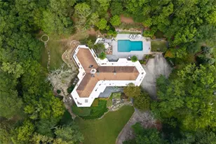 3905 Parian Ridge Rd NW, Atlanta, GA 30327 - Photo 3
