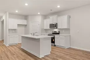 102 Planters Row, Perry, GA 31069 - Photo 5