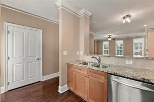 1116 Glenridge Pl, Sandy Springs, GA 30342 - Photo 9
