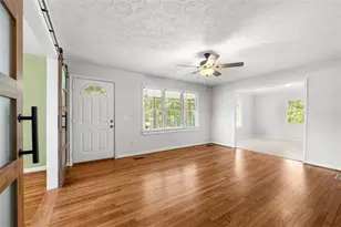 243 Seay Rd, Fayetteville, GA 30215 - Photo 9