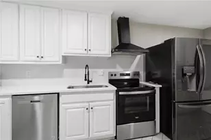 261 Lendon Ln, Lawrenceville, GA 30043 - Photo 9