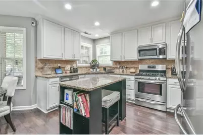 987 Park Hollow Way, Lawrenceville, GA 30043 - Photo 5