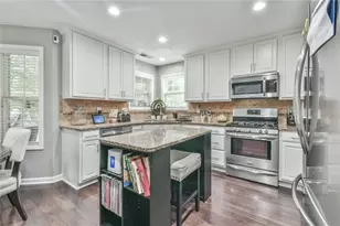 987 Park Hollow Way, Lawrenceville, GA 30043 - Photo 5