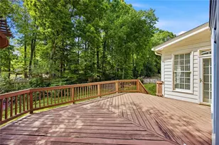 7525 S Spalding Lake Dr, Sandy Springs, GA 30350 - Photo 25