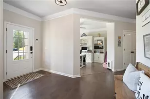 8455 Post Oak Ln, Gainesville, GA 30506 - Photo 7