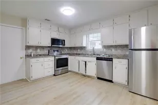4131 Gravitt Pl, Duluth, GA 30096 - Photo 7