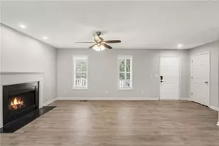 303 Ivy Terrace Dr, Dallas, GA 30157 - Photo 3