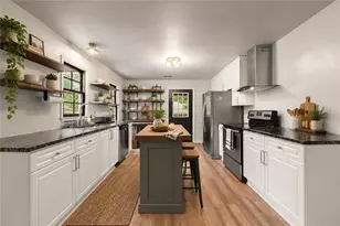 4035 Hawk St, Cumming, GA 30041 - Photo 3