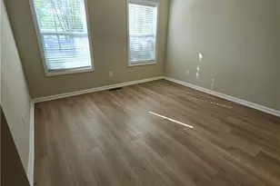 2710 Cedar Dr, Lawrenceville, GA 30043 - Photo 15
