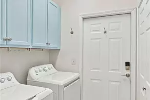129 Holiday Road E, Buford, GA 30518 - Photo 21