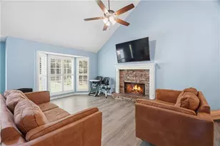 6338 Clearbrook Dr, Flowery Branch, GA 30542 - Photo 7