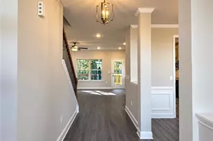216 Magnolia Villas Dr, Cornelia, GA 30531 - Photo 7