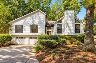 8555 Colony Club Dr, Alpharetta, GA 30022 - Photo 1