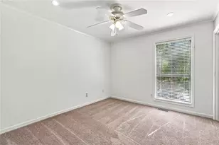 8555 Colony Club Dr, Alpharetta, GA 30022 - Photo 23