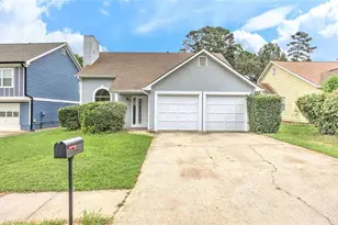 1039 Boardwalk Dr, Lawrenceville, GA 30044 - Photo 3