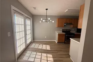 310 Lakeside Cir, Covington, GA 30016 - Photo 5