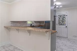 264 E Broad St, Winder, GA 30680 - Photo 17