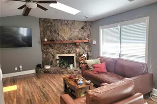 5104 Carole Pl SW, Stone Mountain, GA 30087 - Photo 5