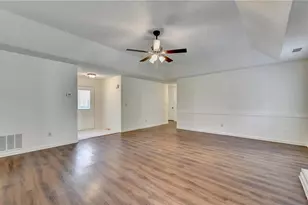 1230 Brook Meadow Ct, Lawrenceville, GA 30045 - Photo 11