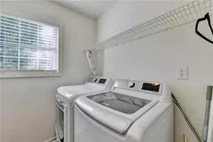 1230 Brook Meadow Ct, Lawrenceville, GA 30045 - Photo 23