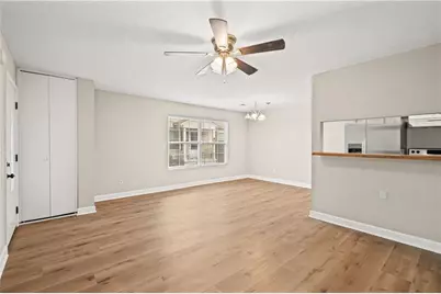1330 Surrey Lane SW, Marietta, GA 30008 - Photo 5