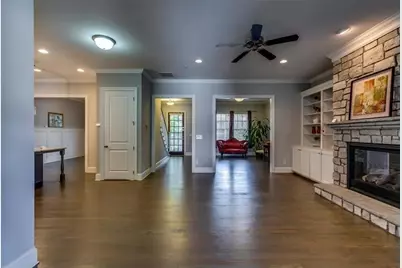 202 Golden Banner Avenue, Marietta, GA 30060 - Photo 5