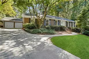 400 Hunters Glen Ct, Atlanta, GA 30328 - Photo 37