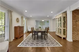 400 Hunters Glen Ct, Atlanta, GA 30328 - Photo 13
