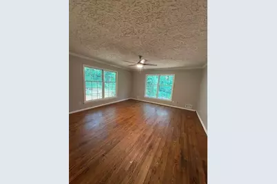 482 Dogwood Drive NW, Lilburn, GA 30047 - Photo 9