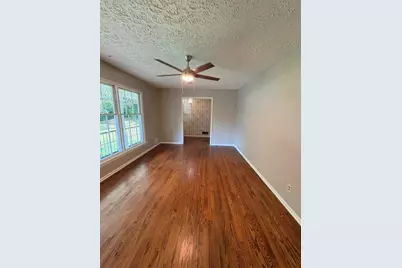 482 Dogwood Drive NW, Lilburn, GA 30047 - Photo 3