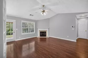 6285 Huntcliff Dr, Flowery Branch, GA 30542 - Photo 7