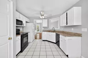 6285 Huntcliff Dr, Flowery Branch, GA 30542 - Photo 13