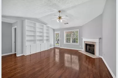 6285 Huntcliff Drive, Flowery Branch, GA 30542 - Photo 5