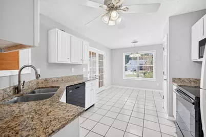 6285 Huntcliff Drive, Flowery Branch, GA 30542 - Photo 9