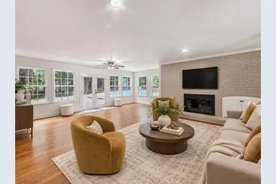5004 Mountclaire Road, Stone Mountain, GA 30087 - Photo 19