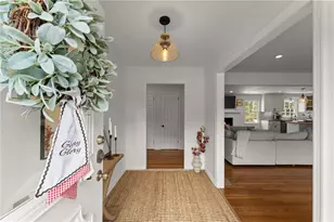 1095 Tuxedo Dr, Roswell, GA 30075 - Photo 7