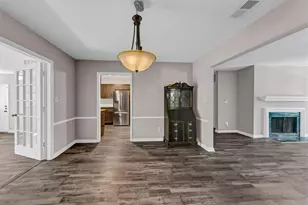 105 Adrian Pl NW, Atlanta, GA 30327 - Photo 9