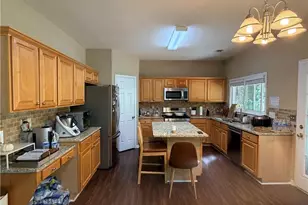609 Glen Creek Way, Buford, GA 30518 - Photo 9