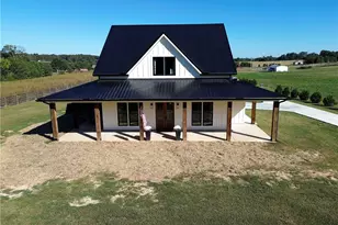 554 Pendley Rd SE, Calhoun, GA 30701 - Photo 1