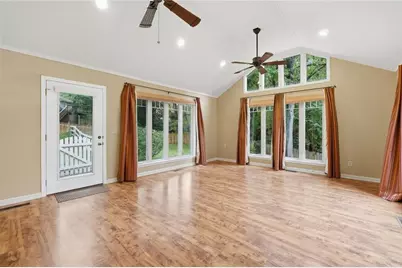 1726 W Point Circle, Marietta, GA 30068 - Photo 15